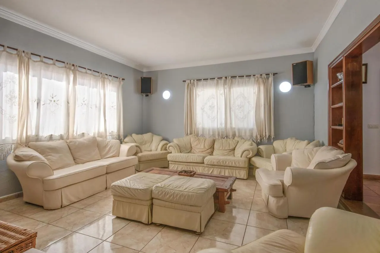 Casa Nira Villa Mácher