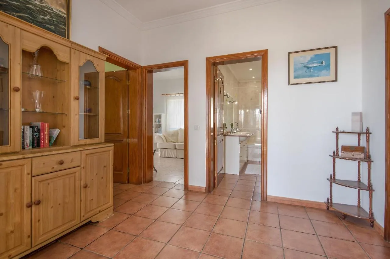 Casa Nira Villa Mácher